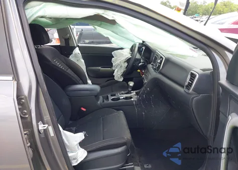 2018 Kia Sportage Lx z USA, uszkodzony, nr VIN KNDPMCAC4J7453334